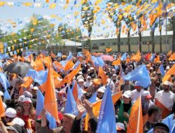 Ardahan 12 Haziran'da 'Ak Parti' Diyecek