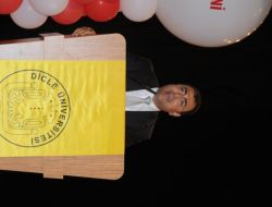 Dicle Üniversitesi’nde Mezuniyet Heyecanı
