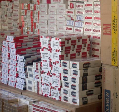 KOLİ KOLİ KAÇAK SİGARA