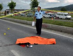 TRAFİK KAZASI: 1 ÖLÜ