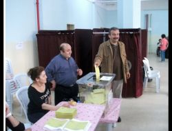 Sırrı Süreyya Önder Oyunu Beyoğlu’nda Kullandı