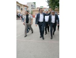 Çelik: Türkiye'ye Sığınanlar İçin Tüm Planlar Yapıldı