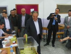 Milletvekili Adayı Uslu Oyunu Çorum'da Kullandı