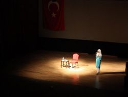 Zümrüt Hanımlar Derneği'nden Yıl Sonu Eğlencesi