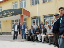 Samağar Köyü'nde Seçmen Sandık Başına Gitmedi