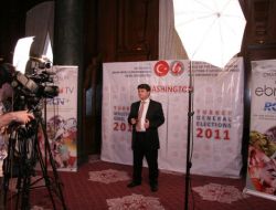 Seçimler Abd'de Cihan Ve Byegm’nün Düzenlediği Merkezde Takip Ediliyor