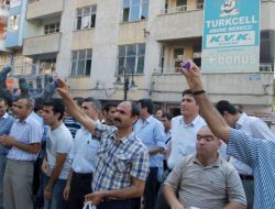 Promosyon Miktarına Tepki Olarak Banka Kartlarını Kırdılar