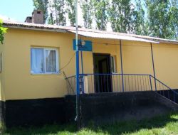 Öğretmen, Atandığı 5 Yıldır Kapalı Okulun Restorasyonunu Yaptırdı