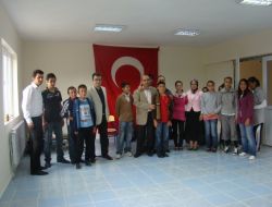 Kaymakam Kalkan'dan Gönüllü Öğretmenlere Teşekkür Plaketi