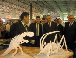 Mesleki Eğitim Ve Sanayi Ürünleri Görücüye Çıktı