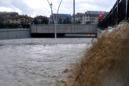 Başkentte Yaz Ortasında Kış