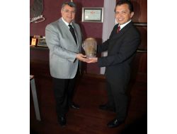 Doç. Dr. Aybek: Kalp Cerrahisindeki Gelişmeler Sınır Tanımıyor