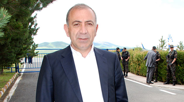 Tekin: Anayasa için iktidarı zorlayacağız