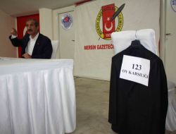 İsa Gök, Çağlayan’a Takım Elbiseyi Aldı!