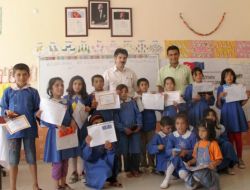 Bilge Köyünde Karne Heyecanı Yaşandı