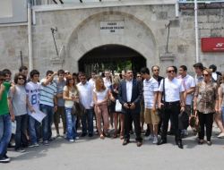 Öğrencilere Not Yükseltme Sınav Hakkı Tanınmaması Tepki Gördü