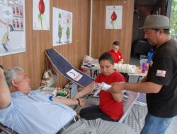 Başkan Öngel Ve Eşi Kan Bağışına Destek Verdi