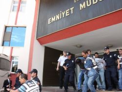 16 Kişi Çete Kurmaktan Adliyeye Sevk Edildi