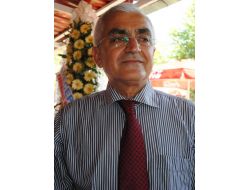 'Karnesinde Kırık Notu Olan Öğrenciye Anne Ve Baba Baskı Yapmamalı'