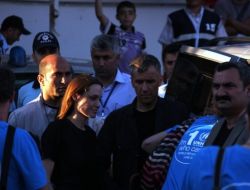 Angelina Jolie Hatay’dan Ayrıldı!