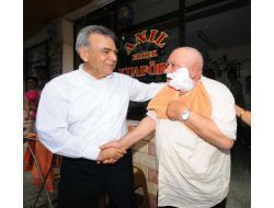 Başkan’ı Görünce Traşı Kısa Kesti