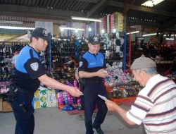 Salihli Polisi, Vatandaşı Hırsızlara Karşı Broşürle Uyarıyor