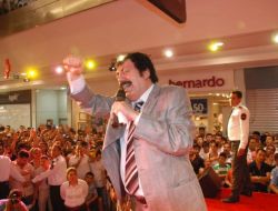 Babalar Günü'nde Müslüm Baba İzdihamı