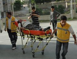 YOLCU MİNİBÜSÜ DEVRİLDİ