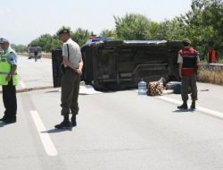 Tem Otoyolunda Kaza: 1 Ölü, 4 Yaralı