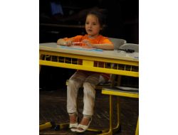 Minik Dahiler İstiklal Marşı Okurken Matematiksel İşlemleri De Anında Çözüyor