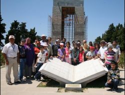 Selçuklu Belediyesi Kitap Kurtlarını Gezi Ve Altınla Ödüllendirdi