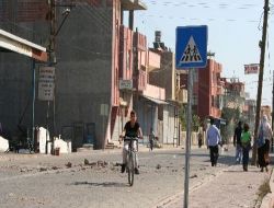 Bölücü Örgüt Yandaşları Kepenk Kapattı
