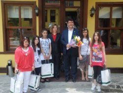 Sümbüllü Mutfağının İlham Melekleri Başkan Dündar'ı Ziyaret Etti