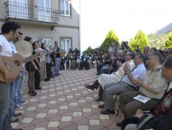 Güzel Sanatlar Öğrencileri İlk Çalışmalarını Mezun Olurken Sergiledi