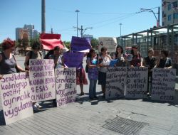 Kadınlar, Sendikalardaki Erkek Egemenliğini Protesto Etti
