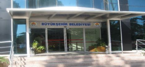 Adana'da ihale yolsuzluğu zanlıları