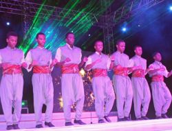 Türkçe’nin Çocuklarına Olan Sevgi Stada Sığmadı