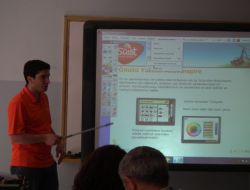 Gökkuşağı Zambak Kırtasiye, Öğretmenlere Akıllı Tahtaları Anlattı