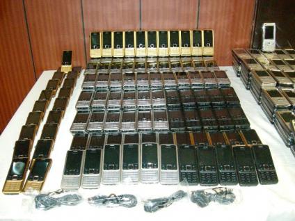 16400 ADET CEP TELEFONU ESENBOĞA GÜMRÜĞÜ’NDEN NASIL GEÇİRİLDİ?..