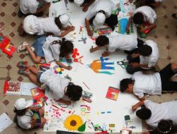 Miniklerin Rengarenk Dünyası Resimlere Yansıdı