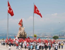 İşçi Parti Üyeleri Abd'yi Protesto Etti