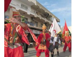 İzmir'de Milli Birlik İçin Lokma Döküldü
