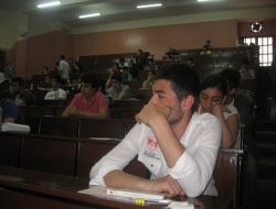 Lys'ye Giren Adaylar Ter Döküyor