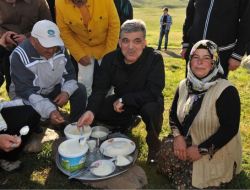 Cumhurbaşkanı Gül'e kuzu hediye ettiler