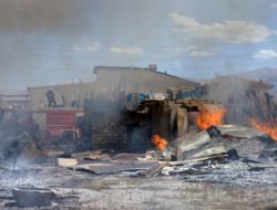 Malatya'da Çıkan Yangında 5 İşyeri Kül Oldu