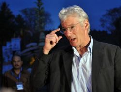 Richard Gere Dünyanın İlk Budist Tapınağında..