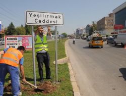 Antalya'da Şehir İçinde Yeni Bilgi-yön Levhaları Yerleştiriliyor