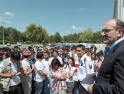 Öğrencilerden Formasyon Eylemi