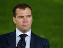 Medvedev Kuzey Kore Lideri İle Görüşmeyecek