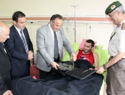 Rize Valisi Hacımüftüoğlu, Vurulan Öğrenciyi Ziyaret Etti